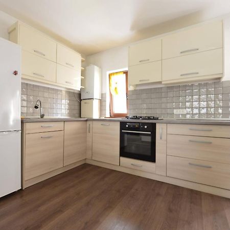 Апартаменты Apartament Astra Bn70 Брашов Экстерьер фото